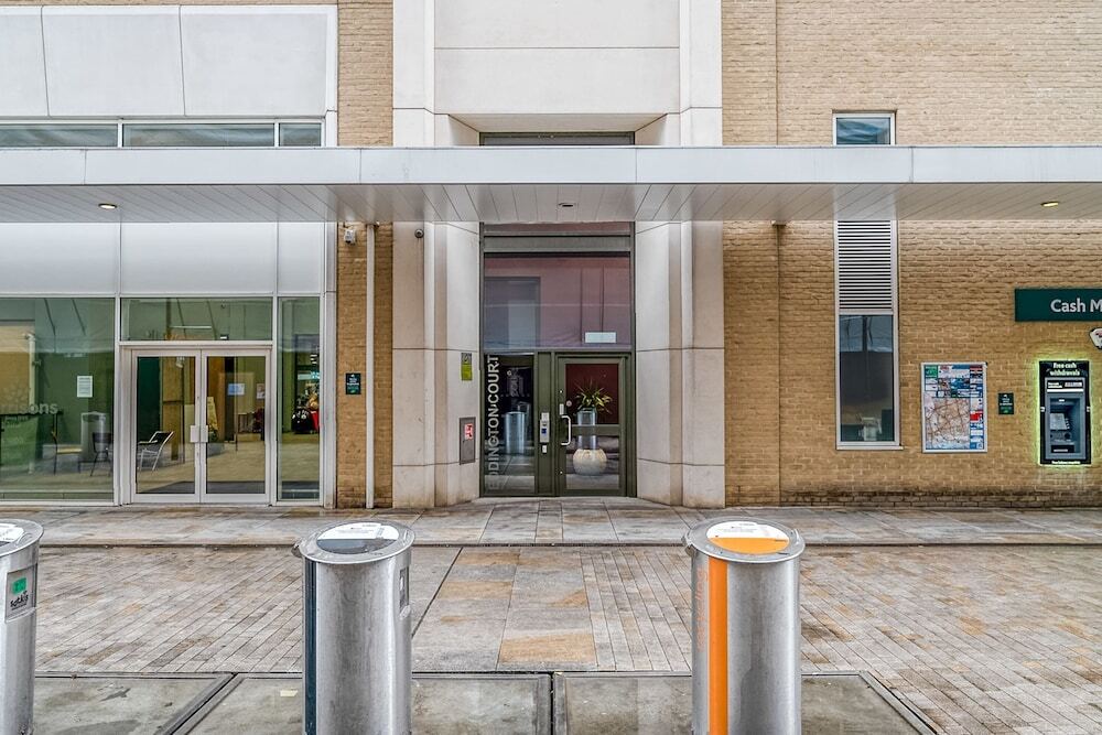 Canning Town Pied à Terre — 4-Star Luxury Hotel in London, United Kingdom