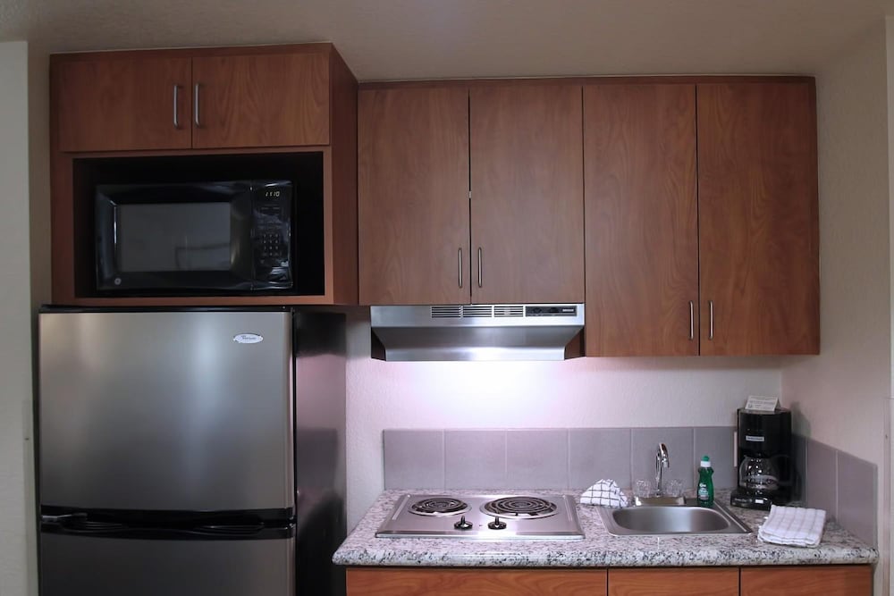 Garden Place Suites - photo 13