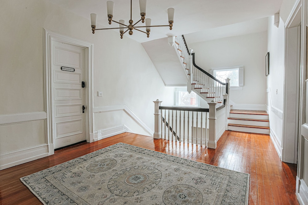 The Historic Berkeley Place - photo 8