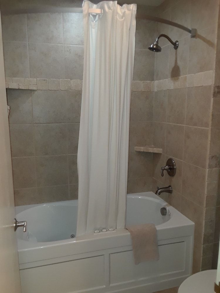 Cedar Glade Resort - photo 4