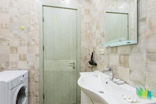 NEW Downtown Apartment