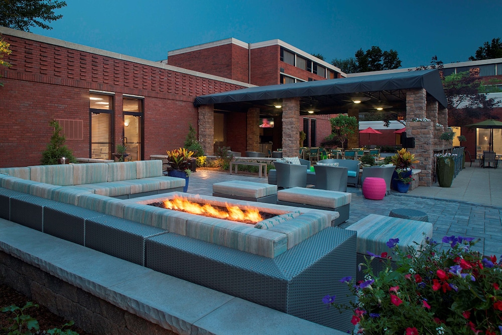 DoubleTree by Hilton Akron Fairlawn - photo 20