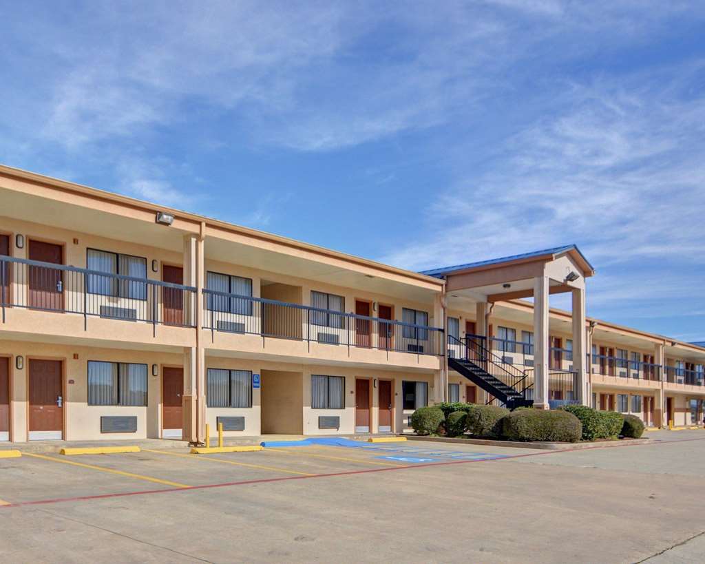 Quality Inn Marshall — Marshall — photo 3