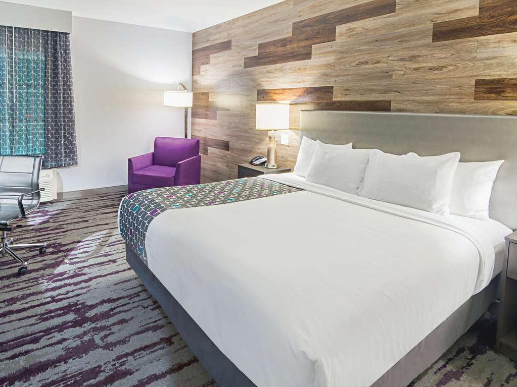 La Quinta Inn & Suites by Wyndham Dallas Wylie - photo 18