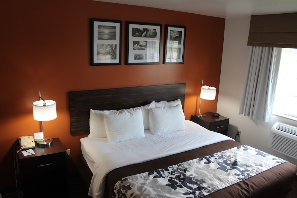 Sleep Inn North Liberty - photo 18
