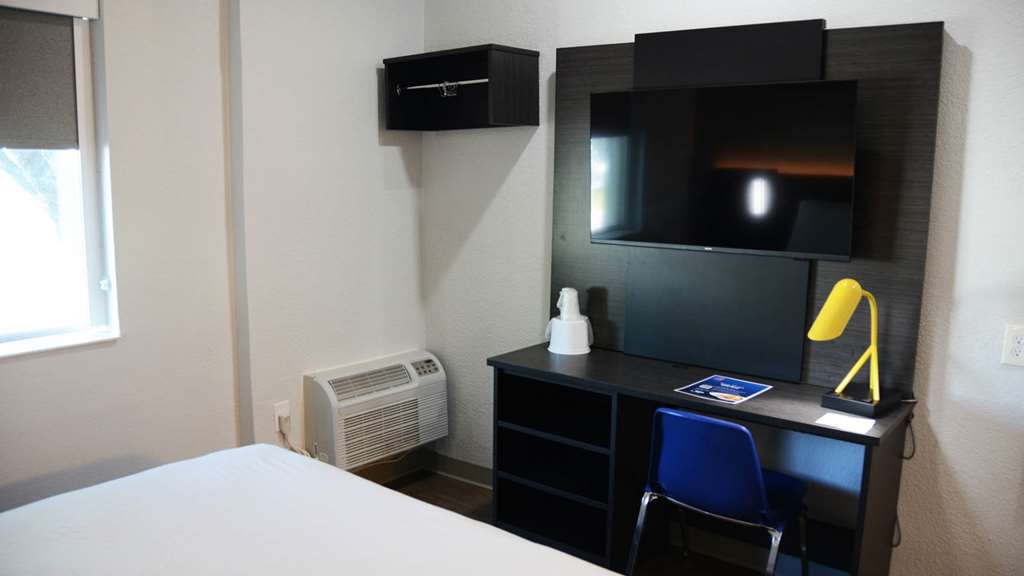 Motel 6 West Des Moines IA - photo 6