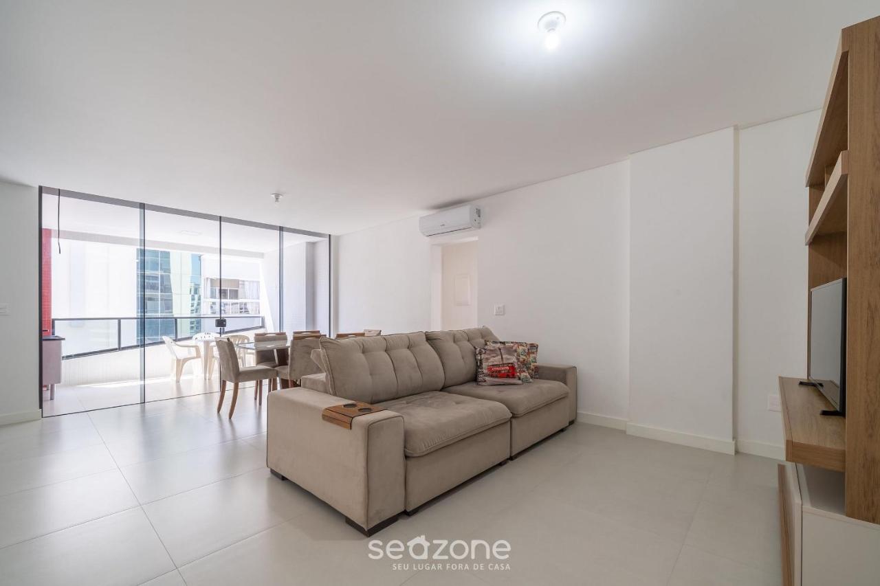 Apto 2q C Churrasq. 500m Da Meia Praia Rot1001