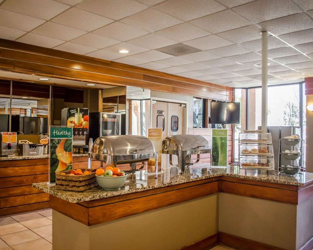 Quality Inn & Suites Pensacola Bayview - photo 32