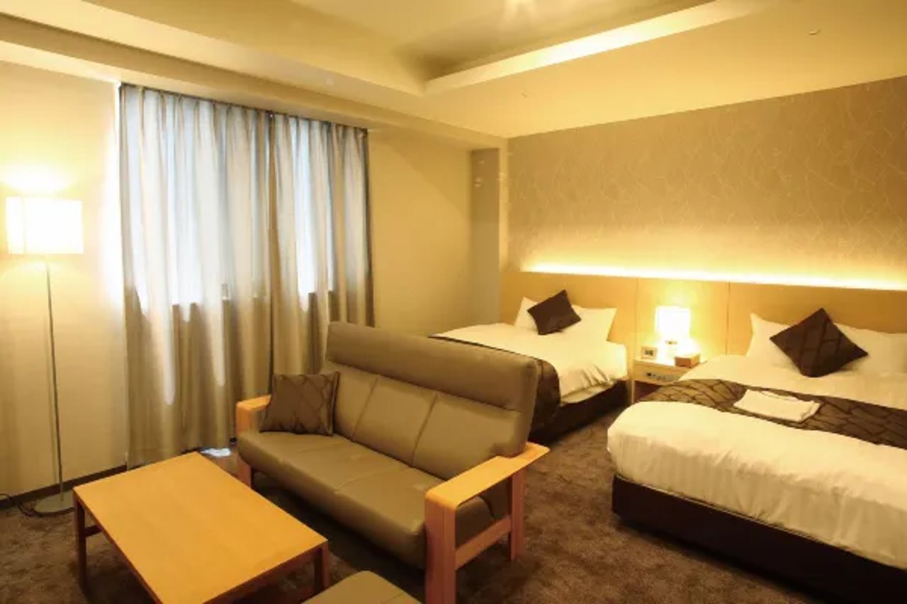 New Grand Hotel — hotel in Shinjo