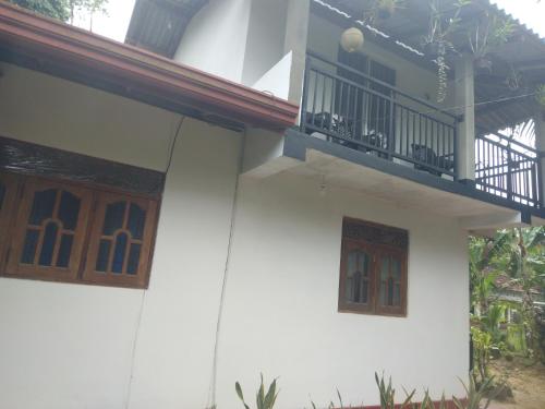 Olive Launch - carbon neutral hotel in Weligama