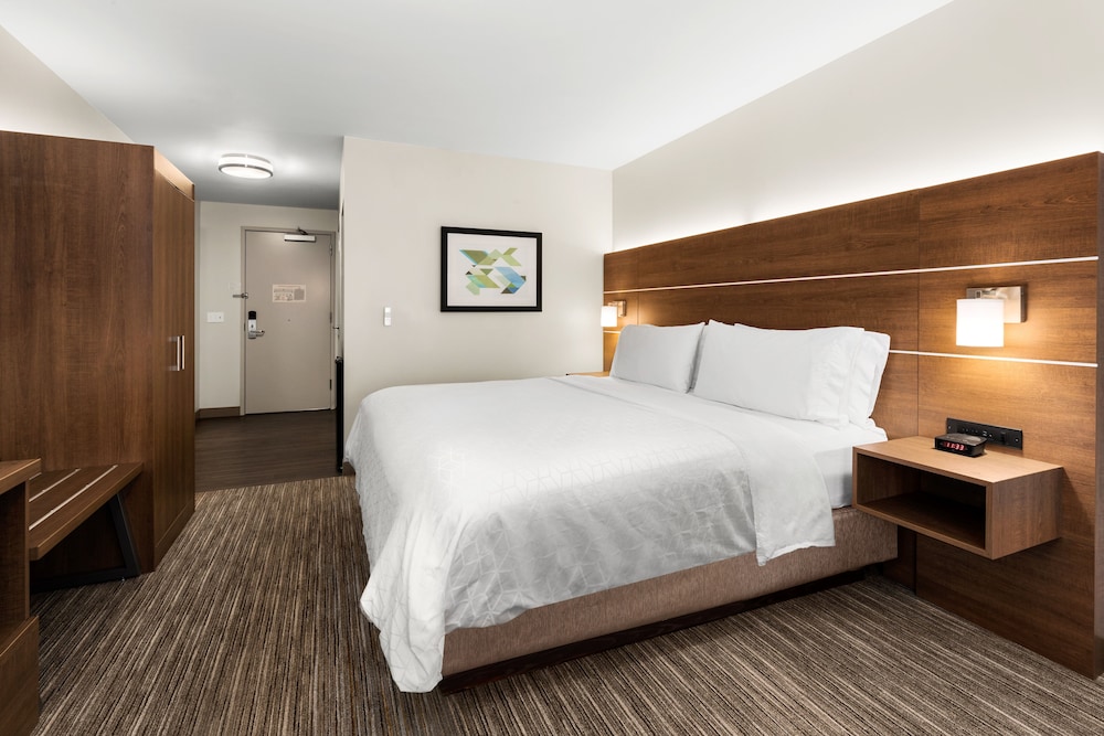 Holiday Inn Express & Suites Sumner Puyallup Area - photo 7
