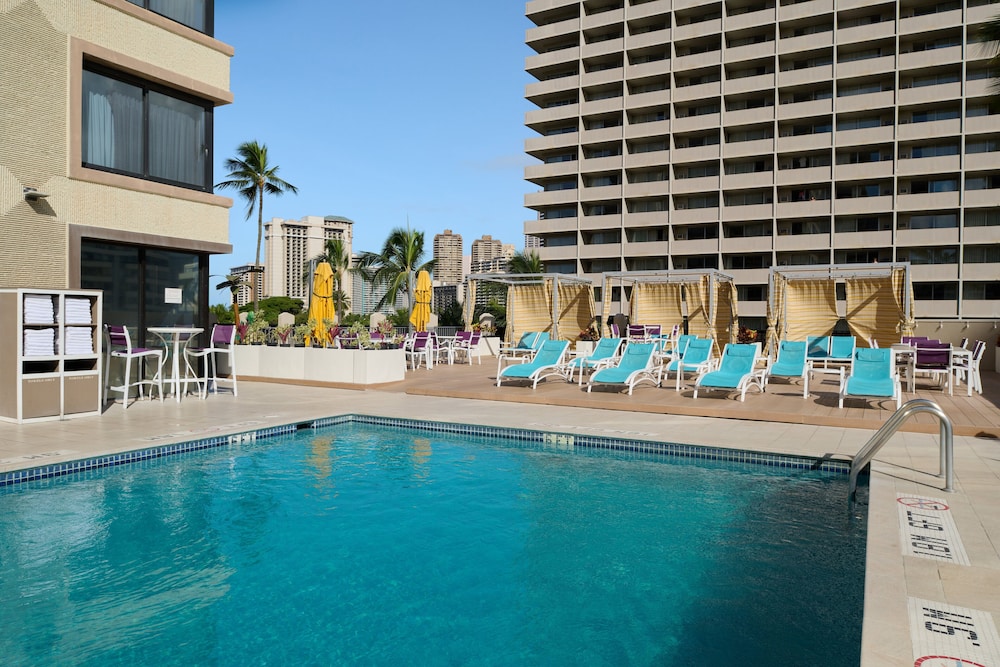 Holiday Inn Express Waikiki by IHG - photo 37