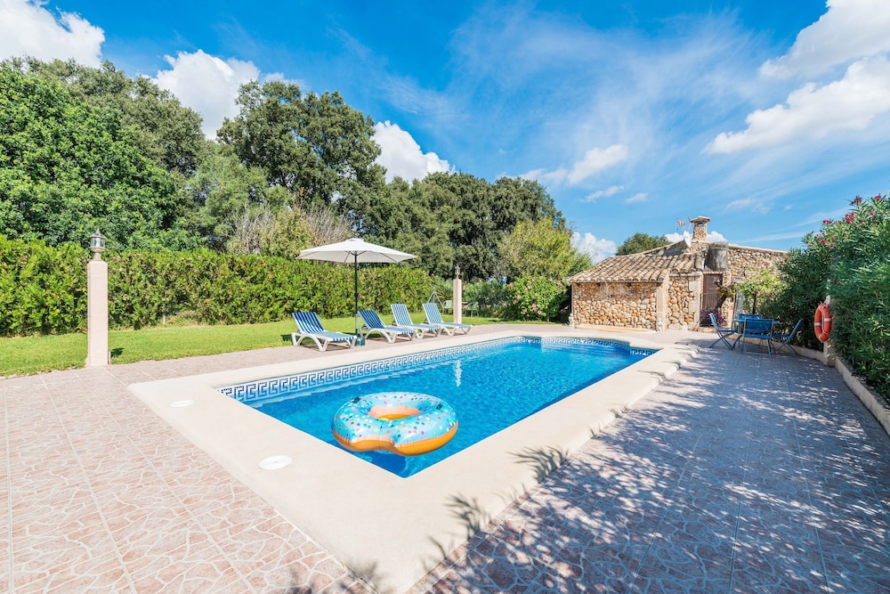 Sa Figuera Blanca — 4-Star Luxury Hotel in Buger, Spain