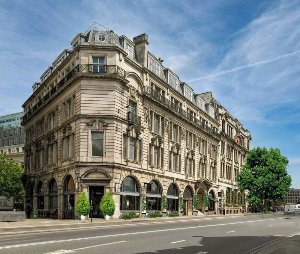 Tower Residences by Blue Orchid — 4-Star Luxury Hotel in London, United Kingdom