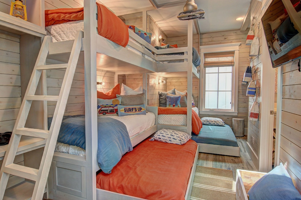 Merroway Cove 223 BE - featured photo