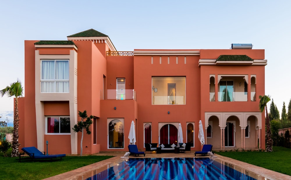 Jannat Atlas Villas — 5-Star Luxury Hotel in Marrakesh, Morocco
