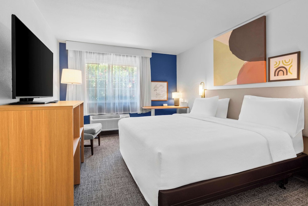 Spark by Hilton Modesto - photo 5
