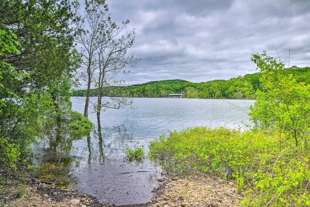 Branson Condo w Lake Access Resort Amenities - photo 11