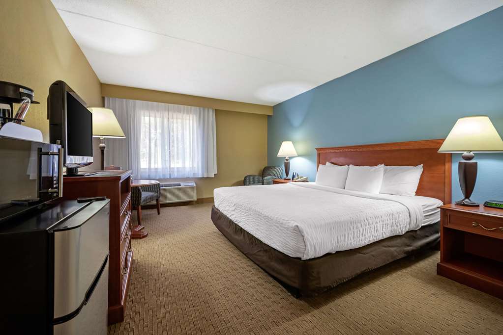Clarion Hotel Conference Center Lexington North - photo 6