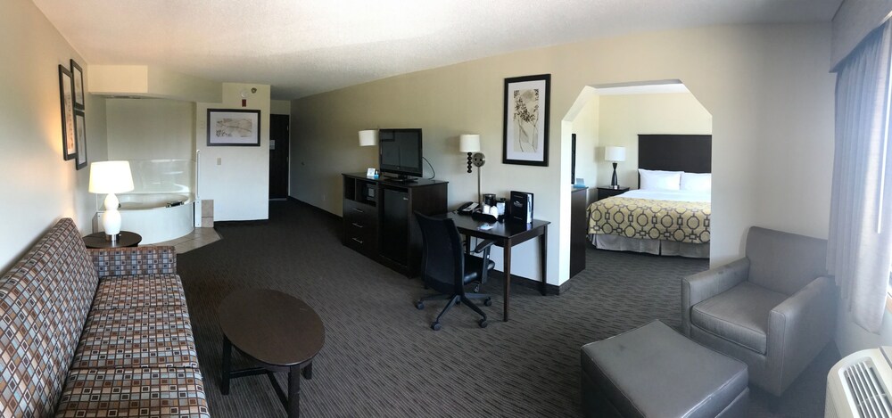 Baymont by Wyndham Bloomington MSP Airport - photo 9