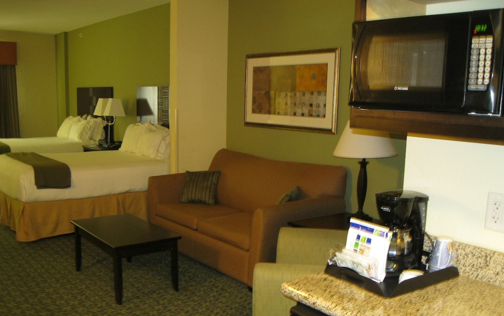 Holiday Inn Express & Suites Covington by IHG - photo 10