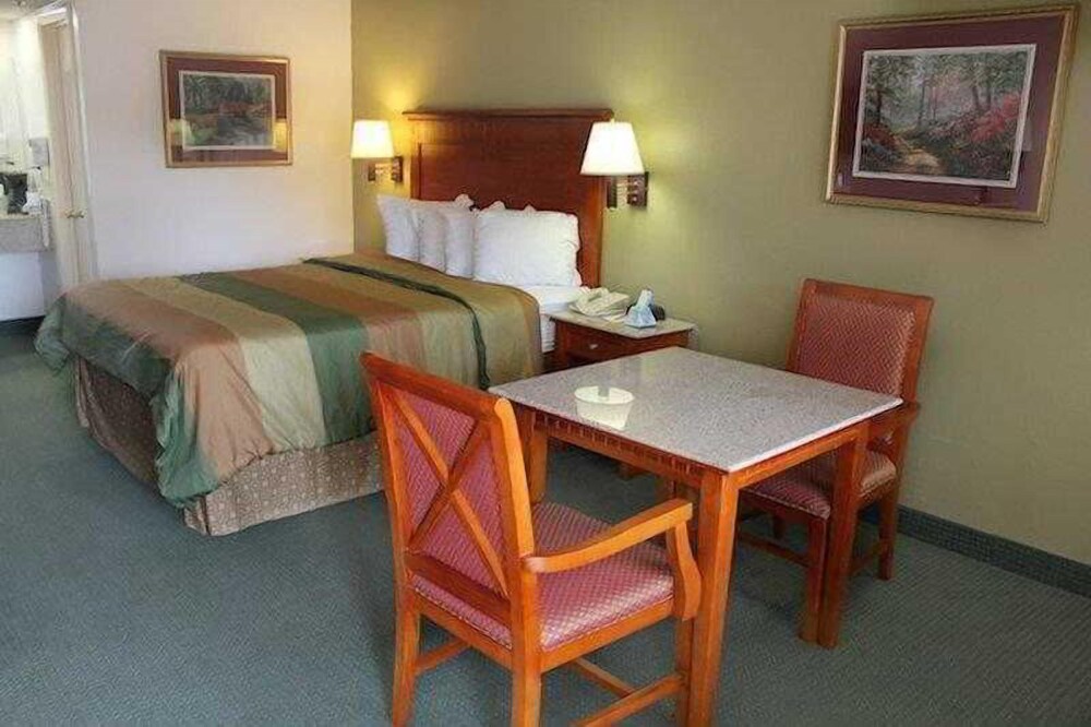Best Western Music City Inn - photo 21