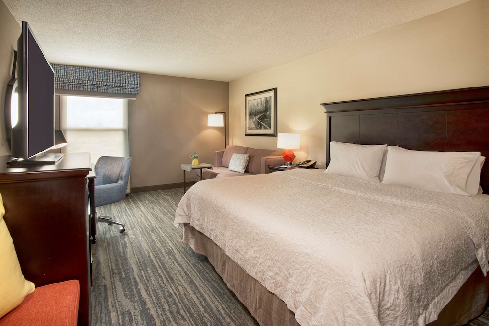 Hampton Inn Collierville - photo 10