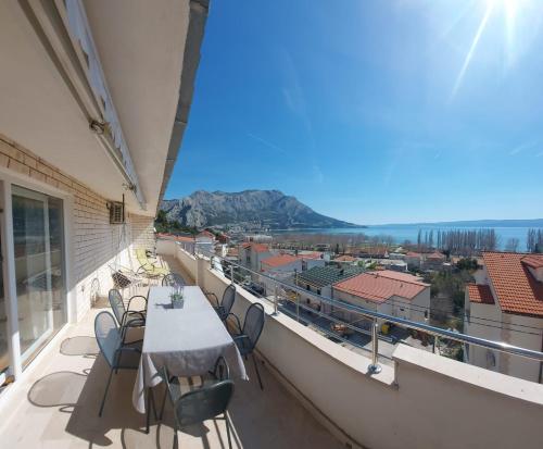 Apartment Vrle — 4-Star Luxury Hotel in Omis, Croatia