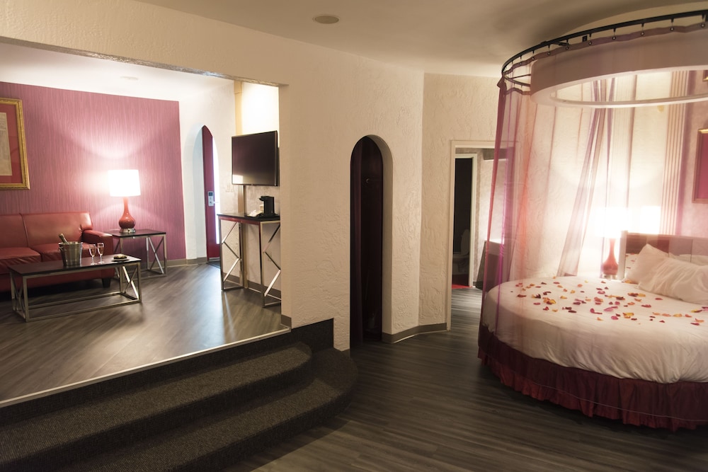 Pocono Palace Resort - photo 8