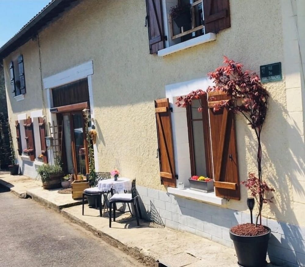 2 Rue Des Sources Fraiches — Cussac