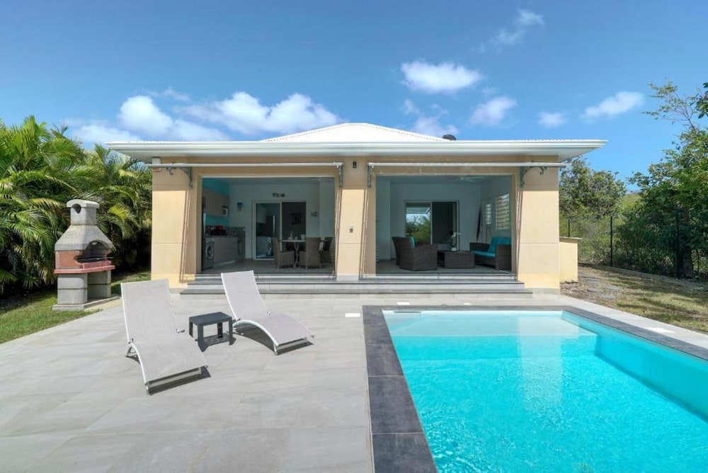 Villa the Lodge Lagon Saint François — 4-Star Luxury Hotel in Saint-Francois, Guadeloupe