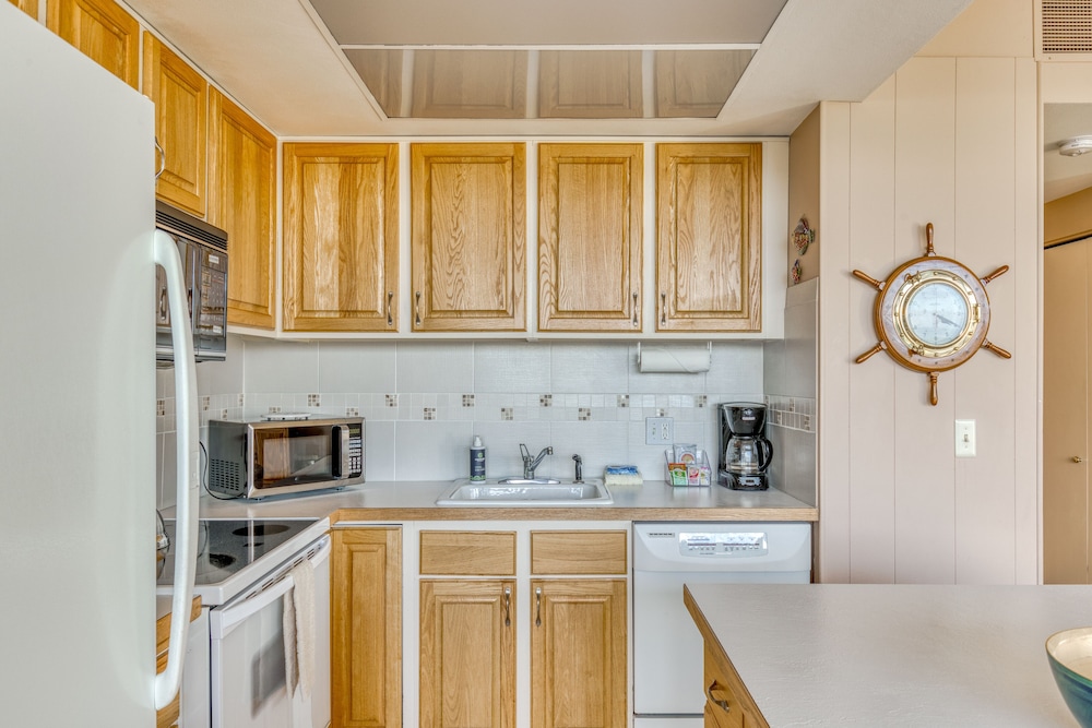 Sand & Sea Resort Condominiums - photo 421