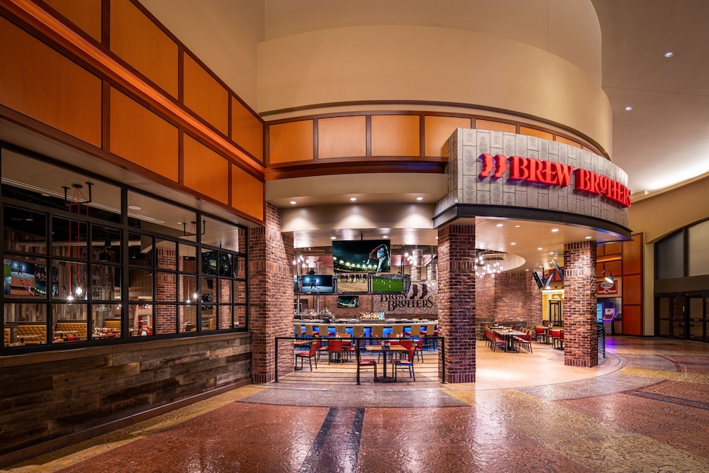 Harrah's Kansas City Hotel and Casino A Caesars Rewards Destination - photo 34