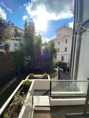 Apartment Villa Borghese with Terrace — 4-Star Luxury Hotel in Rome, Italy