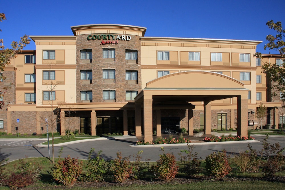 Courtyard Des Moines West Jordan Creek - photo 26