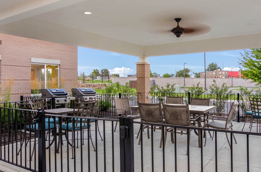 Candlewood Suites Brighton by IHG - photo 24
