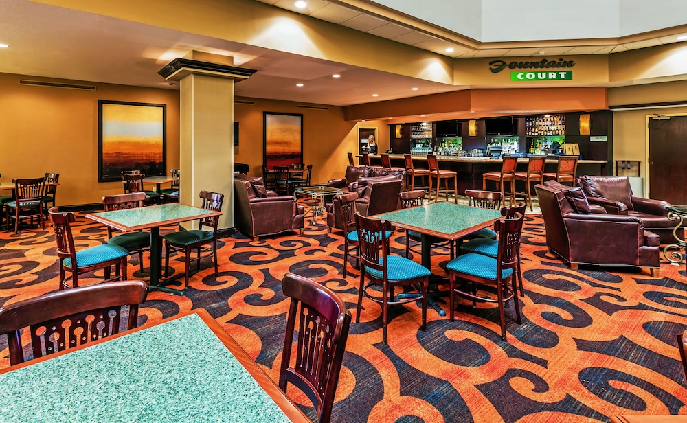 Holiday Inn Springdale Fayetteville Area by IHG - photo 39