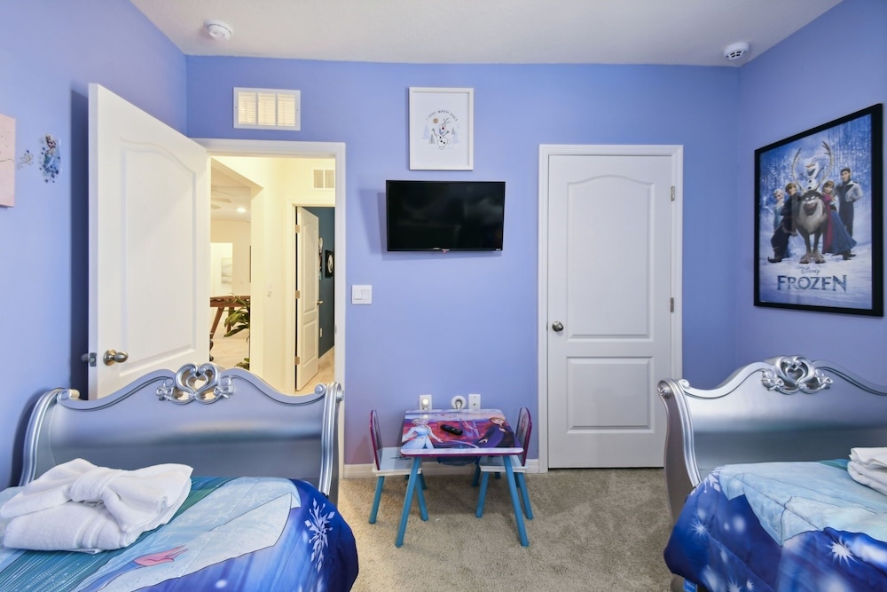 7704oml solterra Resort 7 Bedroom Home by RedAwning - photo 17