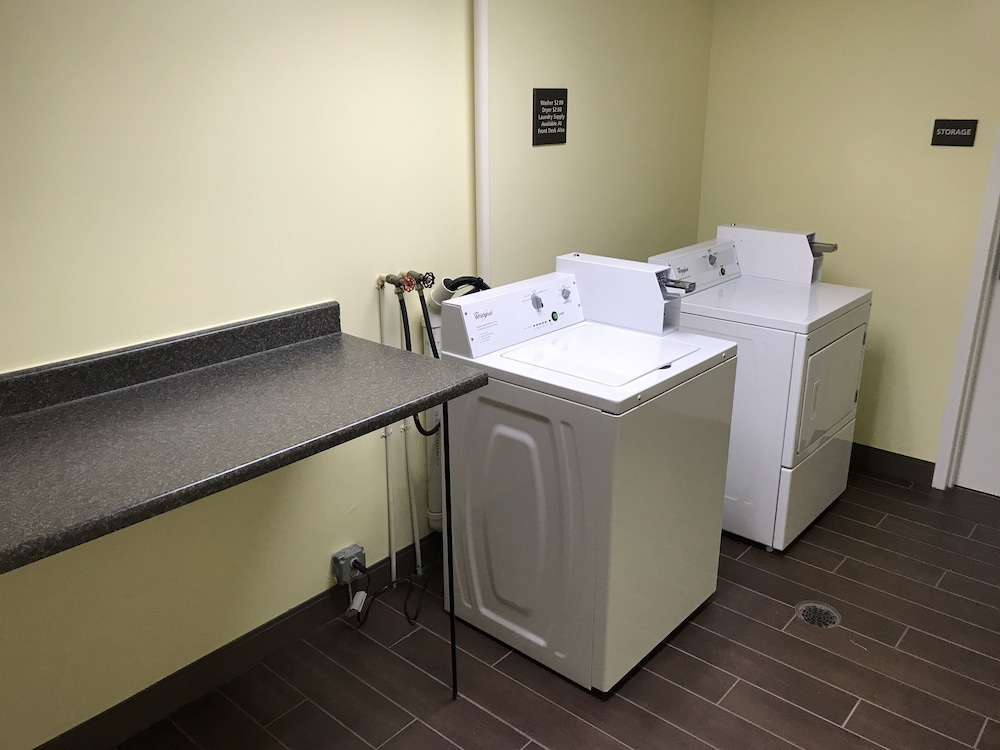 Hampton Inn & Suites Lamar - photo 103