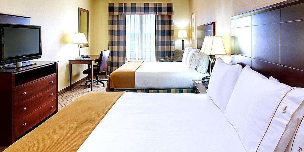 Holiday Inn Express & Suites Millington by IHG - photo 16