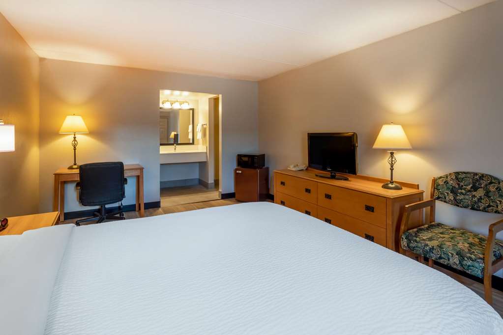 Days Inn Birch Run - photo 29
