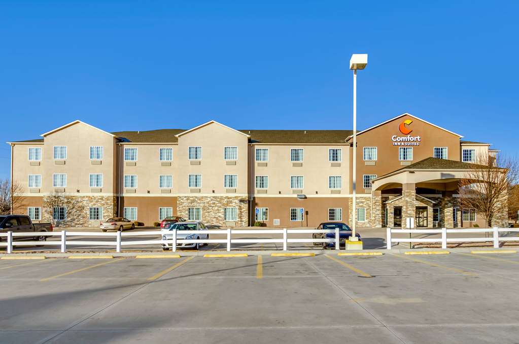Comfort Inn & Suites near Bethel College - photo 2