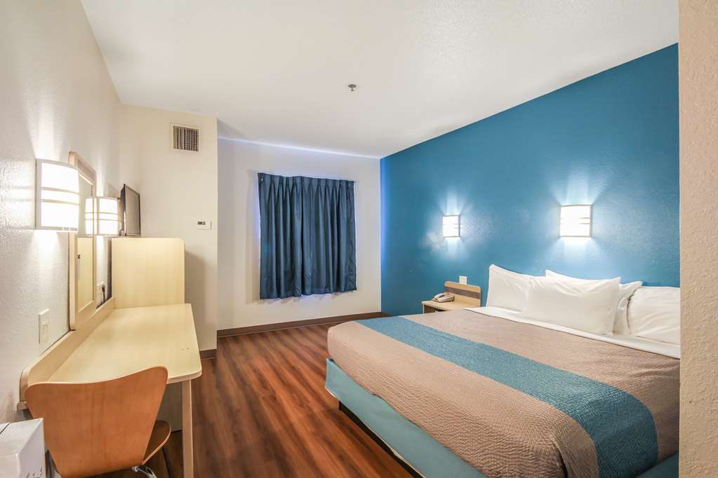 Motel 6 New Braunfels - photo 10