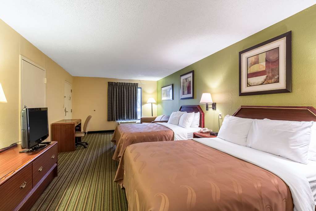 Quality Inn Alexandria - photo 13