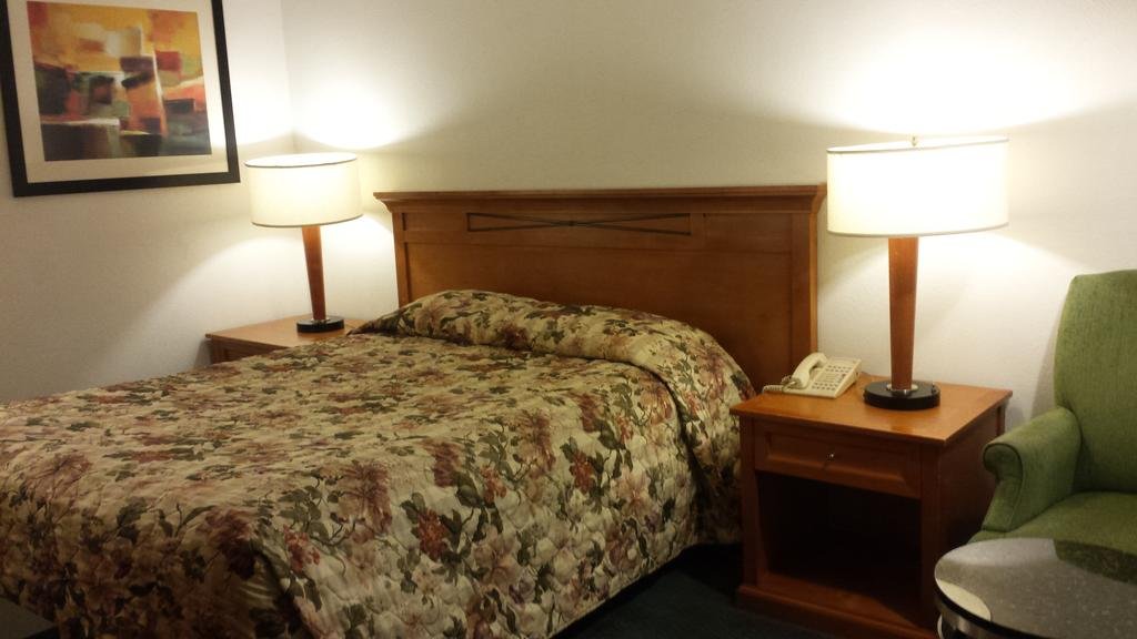 Nites Inn - photo 15