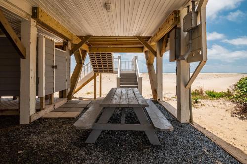 Dunes by Oak Island Accommodations - photo 19
