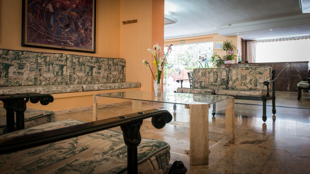 Felipe Ii - carbon neutral hotel in Peniscola