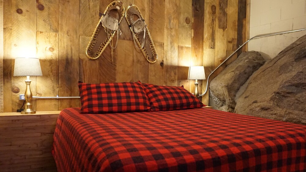 Shaver Lake Village Hotel - photo 29