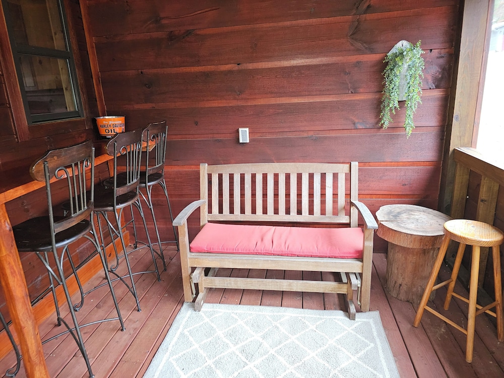 Copperhead Lodge and Resort Cabin Rentals - photo 35