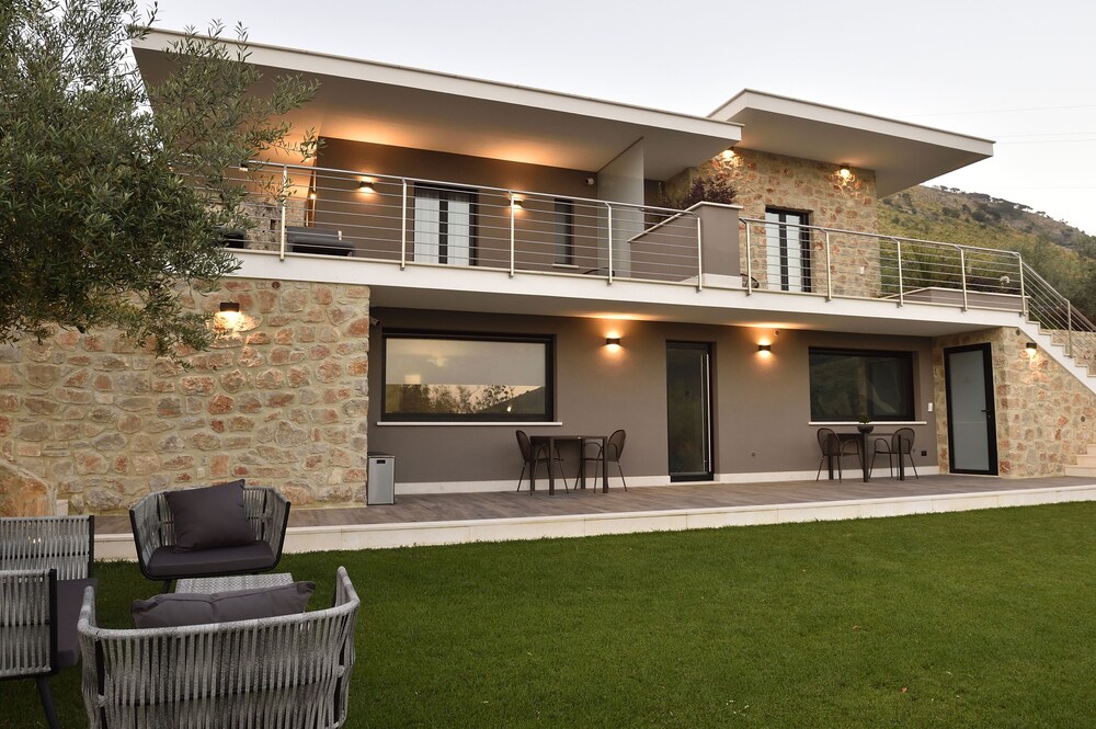 La Dependance — 4-Star Luxury Hotel in Fondi, Italy